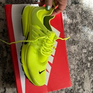 Nike Air Presto Neon